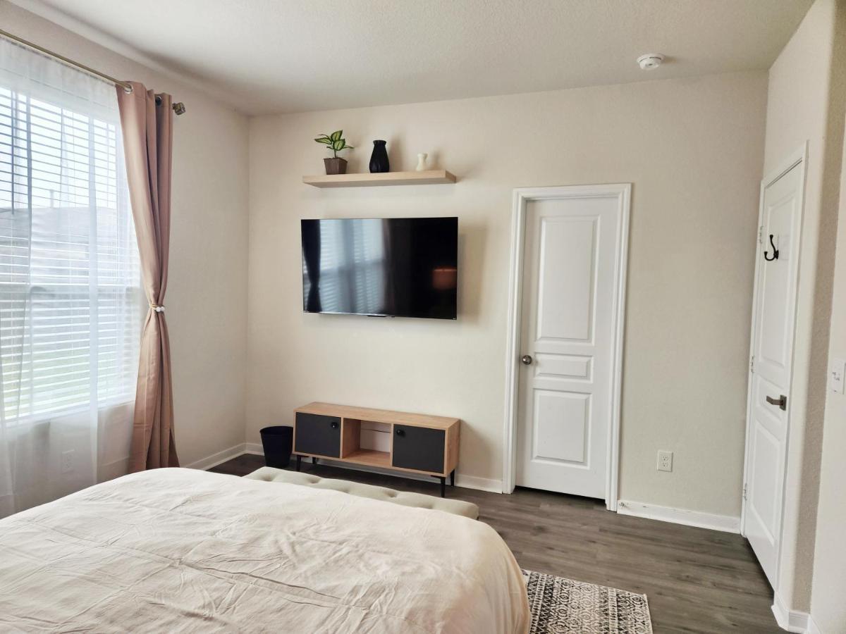 4 Bedroom Home Near Downtown Med Center Nrg Stadium Pearland Skyview Long By Ion Rentals Χιούστον Εξωτερικό φωτογραφία