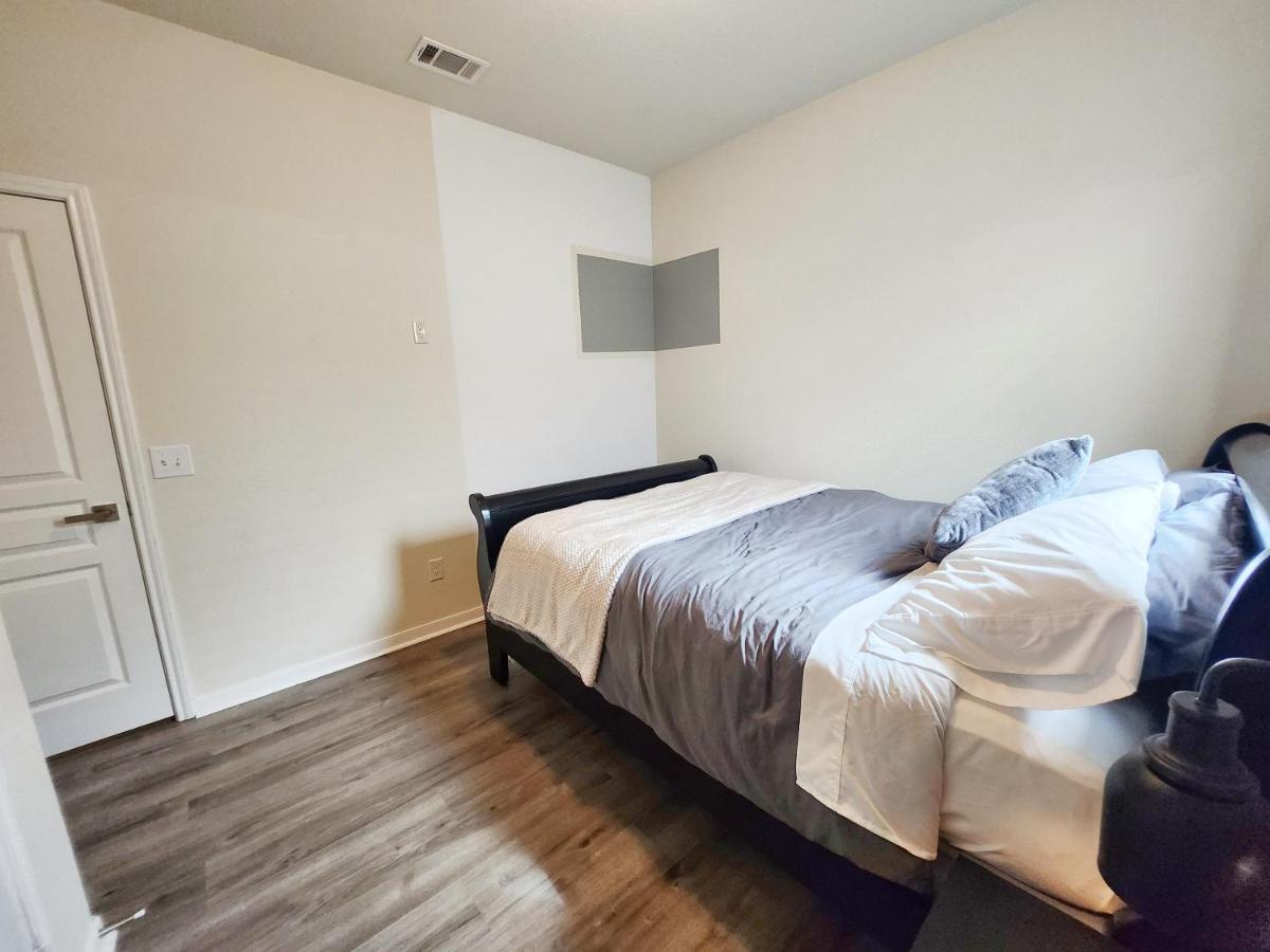 4 Bedroom Home Near Downtown Med Center Nrg Stadium Pearland Skyview Long By Ion Rentals Χιούστον Εξωτερικό φωτογραφία